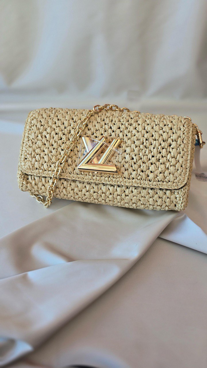 LV