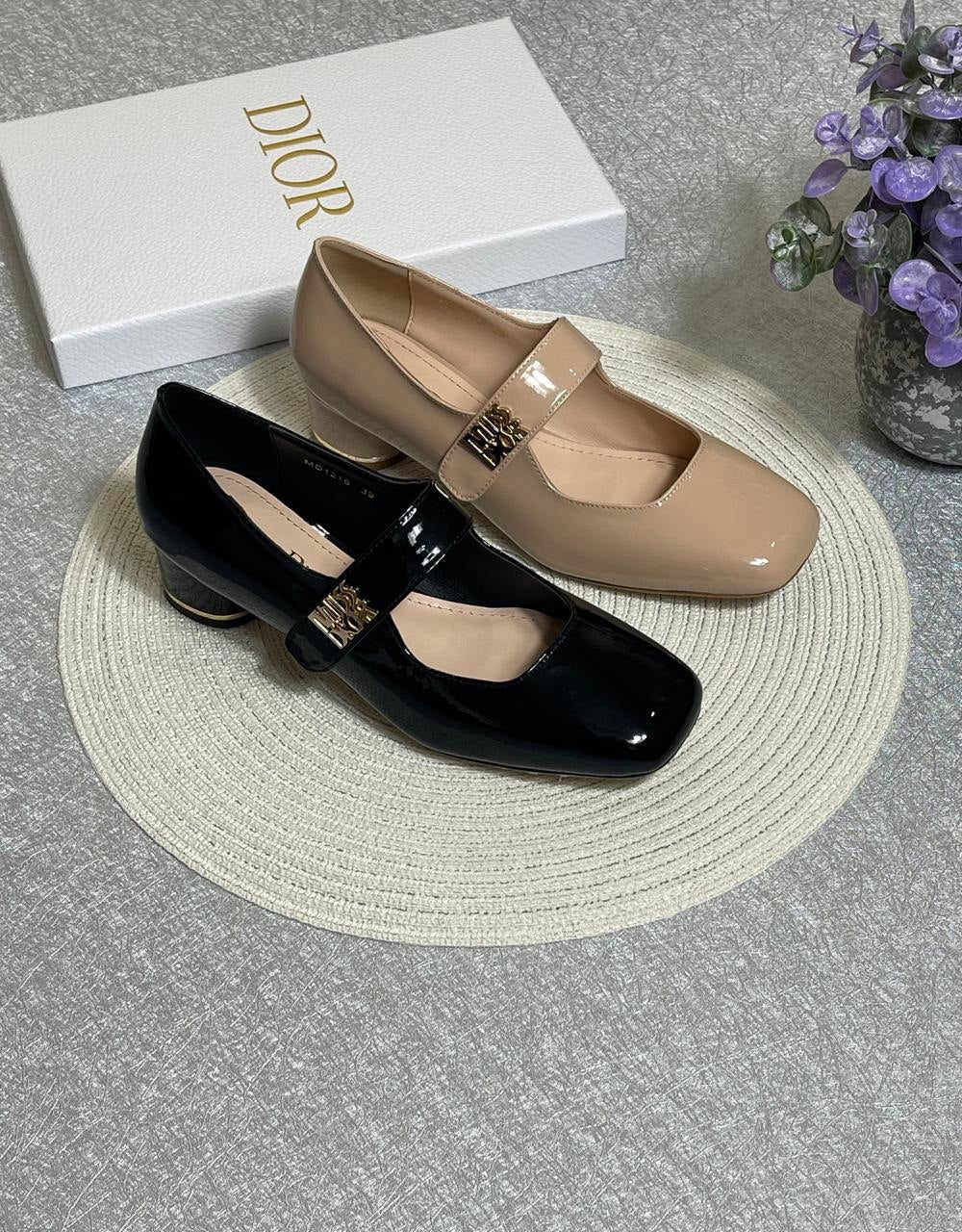 DIOR