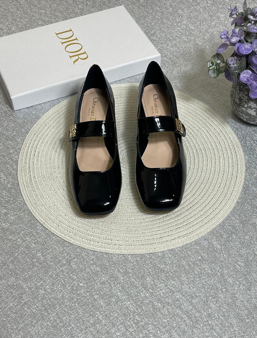 DIOR