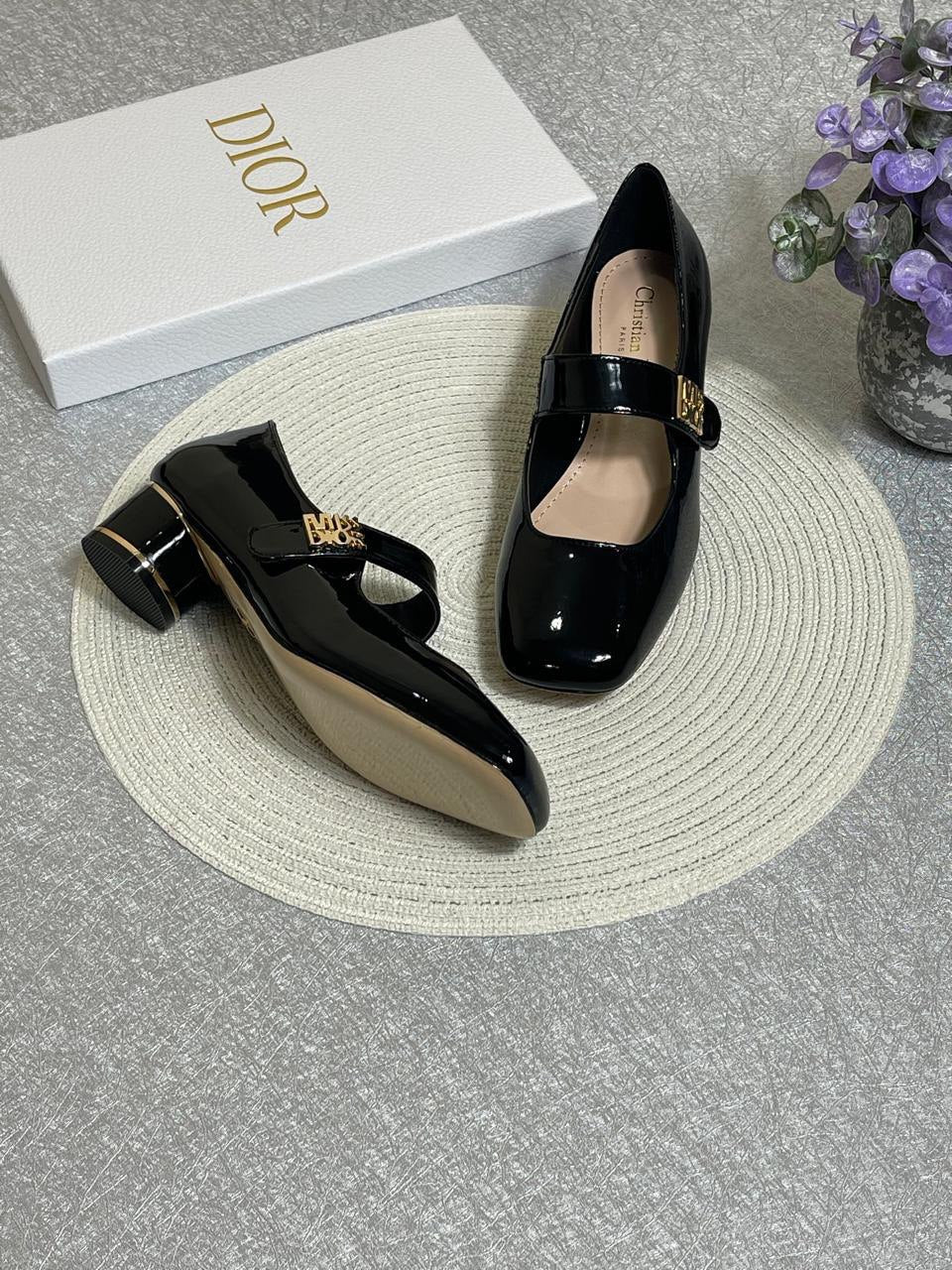 DIOR