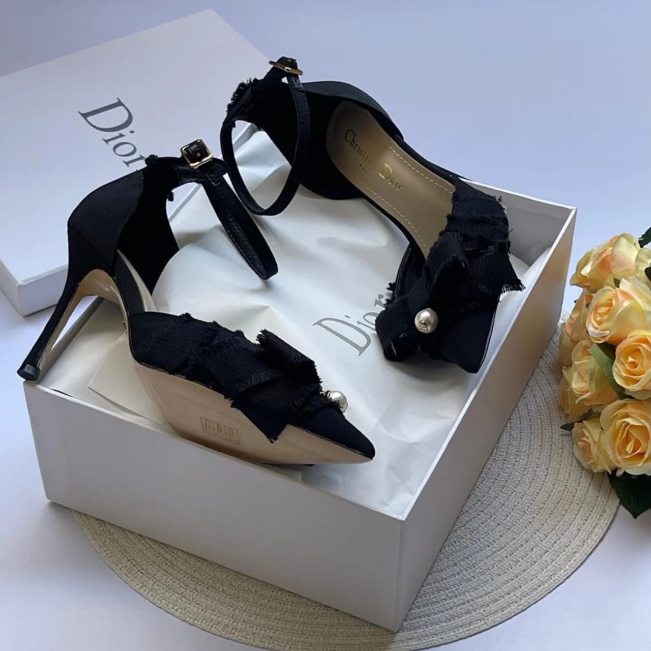 DIOR