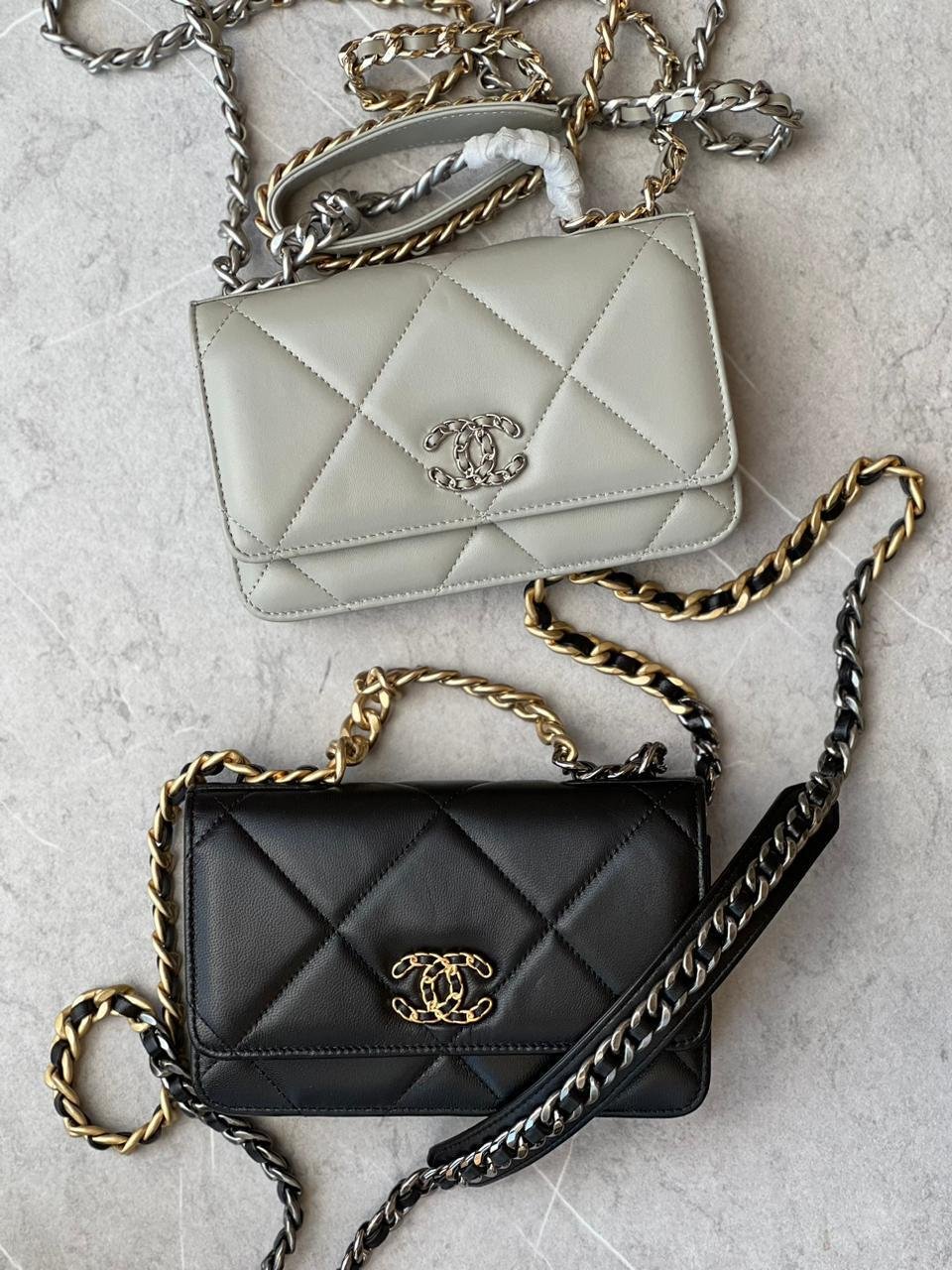 CHANEL HANDBAG WALLET ON CHAIN