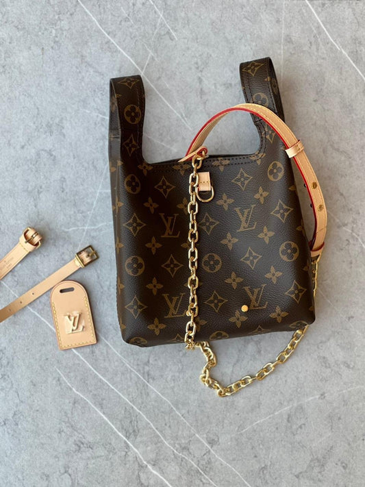 NEW MODEL LOUIS VUITTON BAG