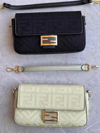 FENDI BAGUETTE 26CM