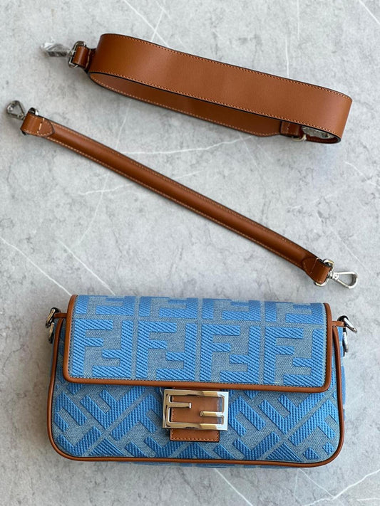 FENDI BAGUETTE 26CM