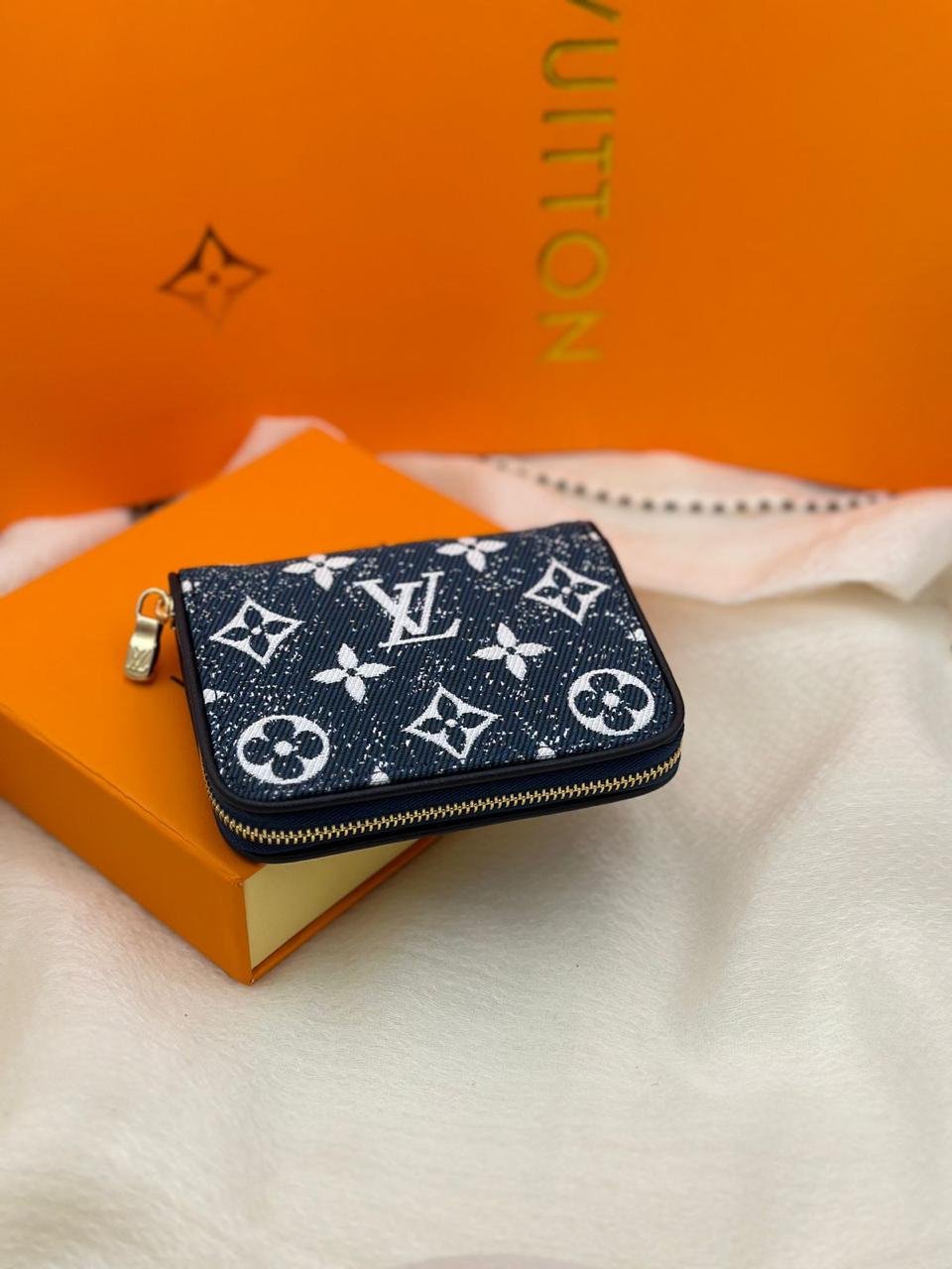 LOUIS VUITTON WALLET
