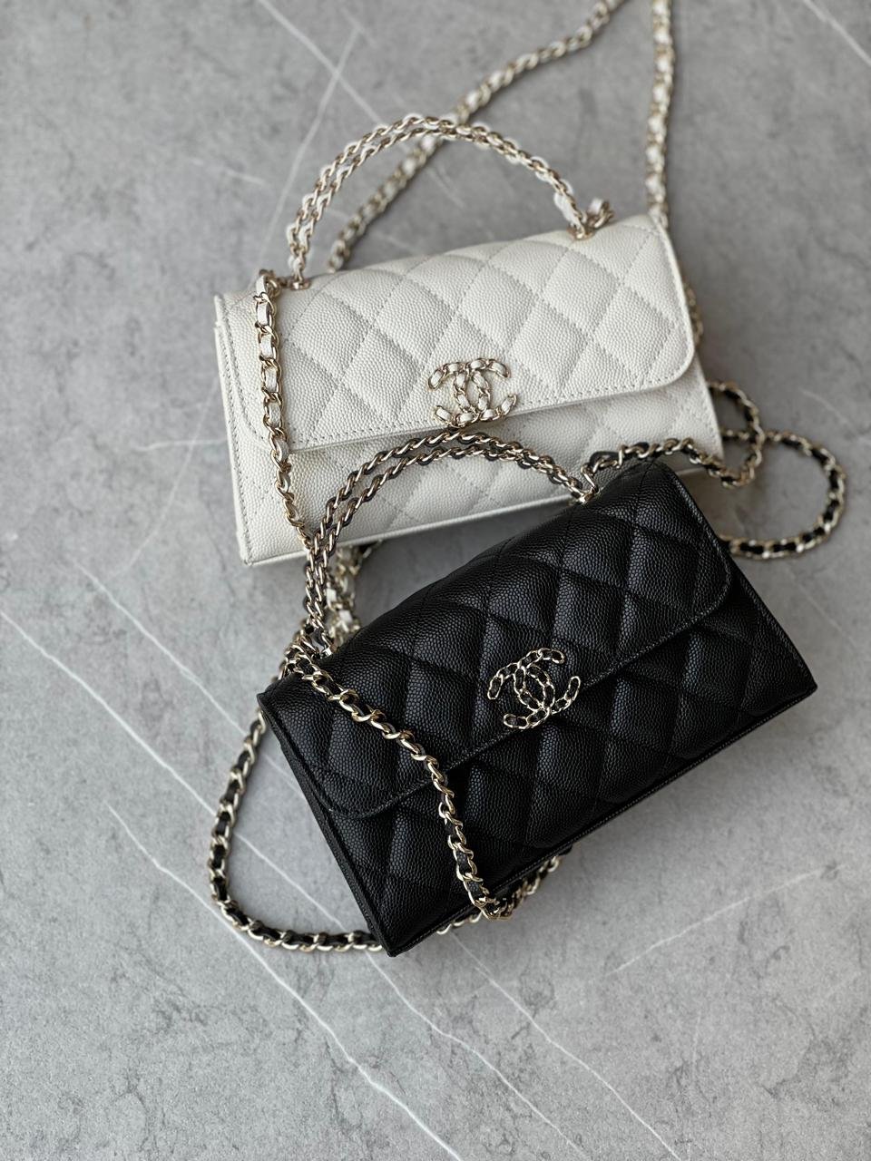 CHANEL 23P KELLY CLUTCH WITH CHAIN