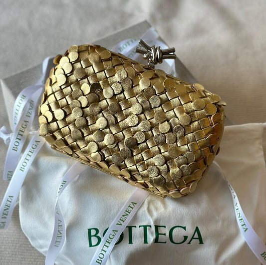 NEW BOTTEGA VENETA KNOT - 19CM