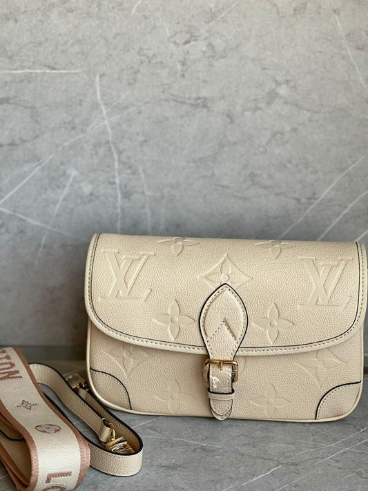 LOUIS VUITTON DIANE SHOULDER BAG