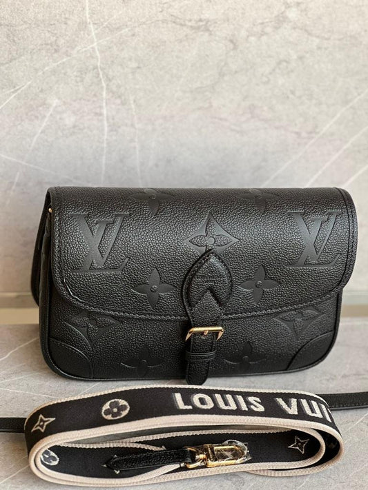 LOUIS VUITTON DIANE SHOULDER BAG