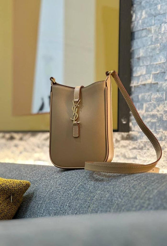 YSL HOBO 13CM