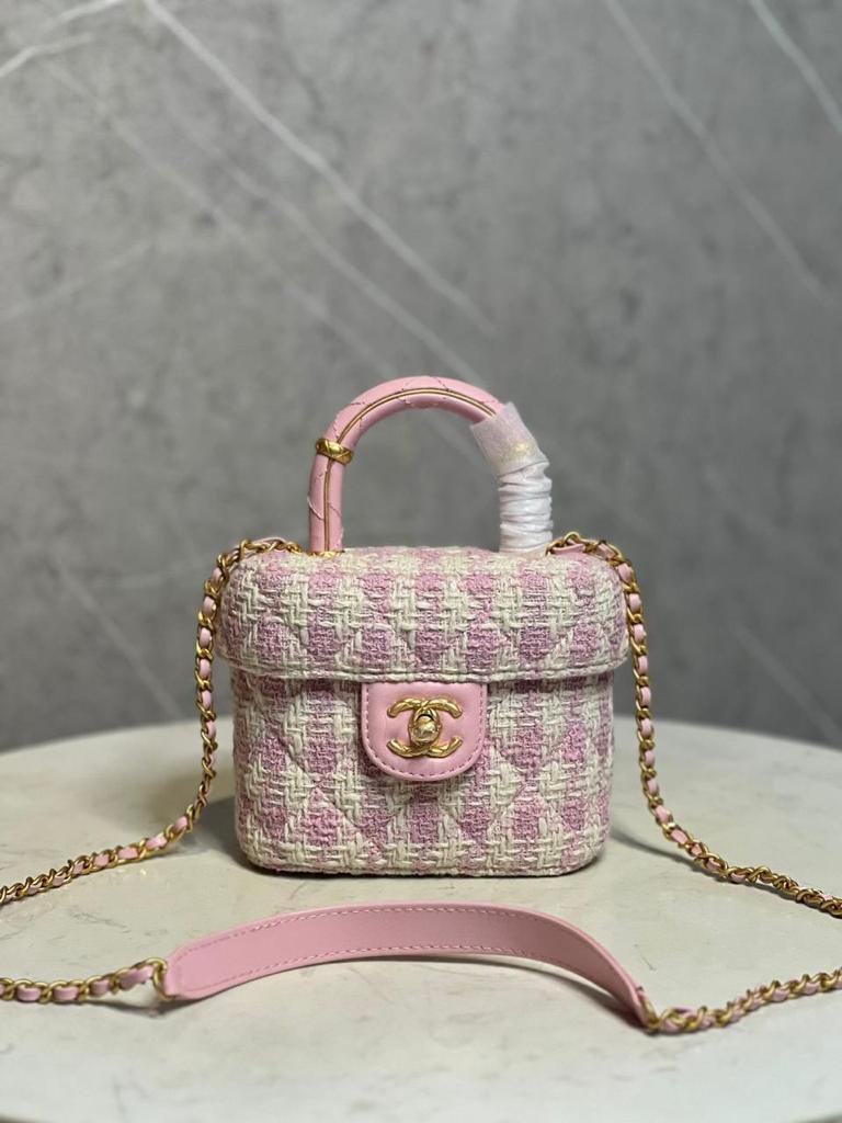 CHANEL VANITY BAG