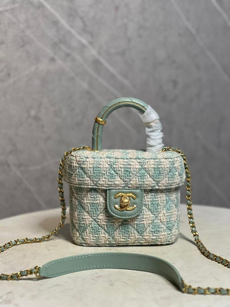 CHANEL VANITY BAG