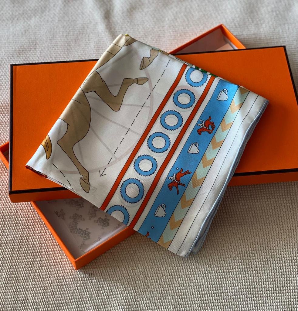 HERMES 90x90 CM