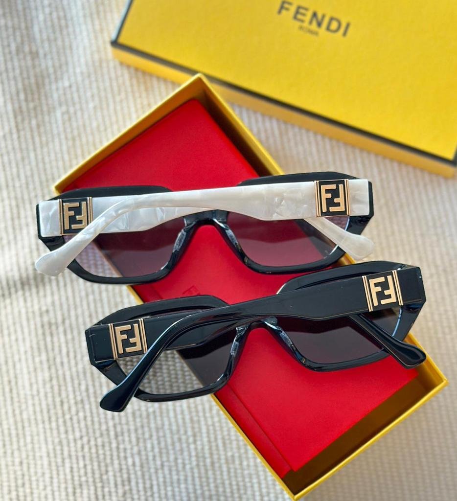FENDI SUNGLASSES