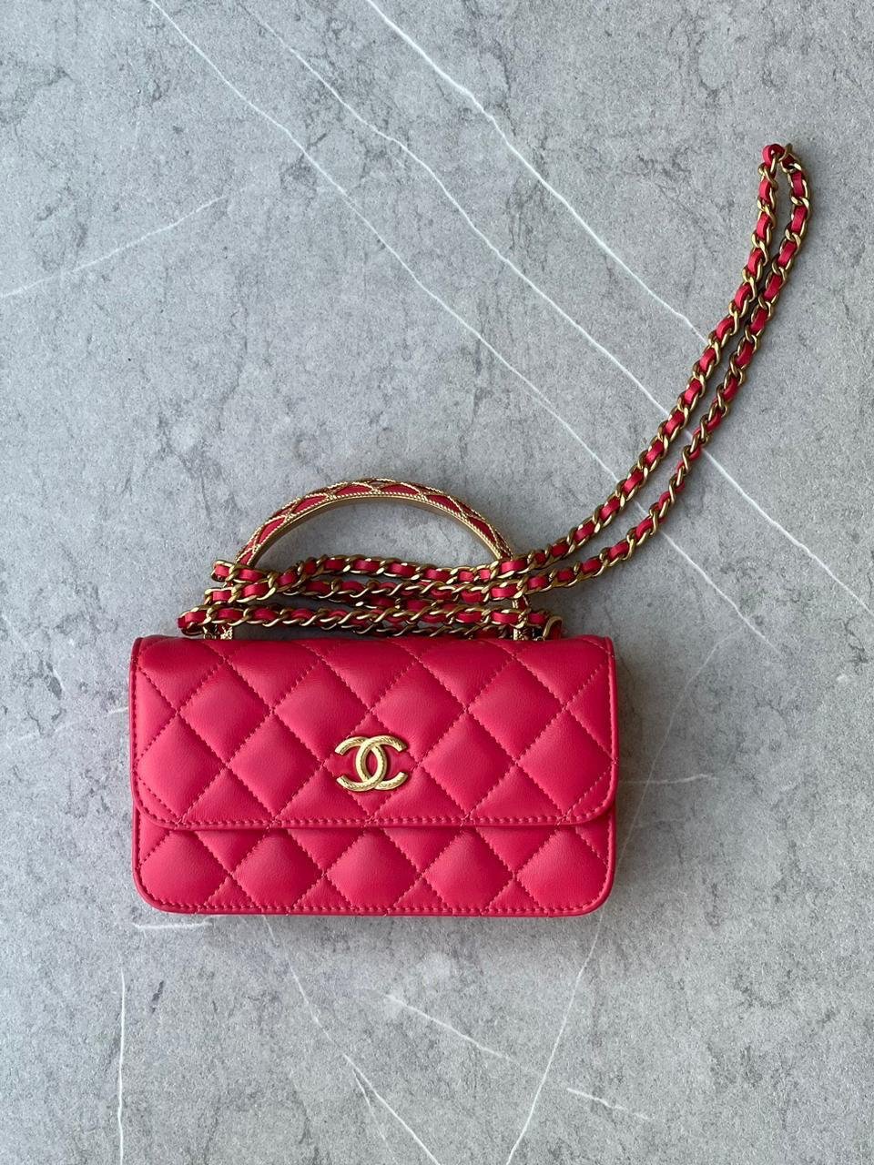 CHANEL CROSS WALLET ON CHAIN