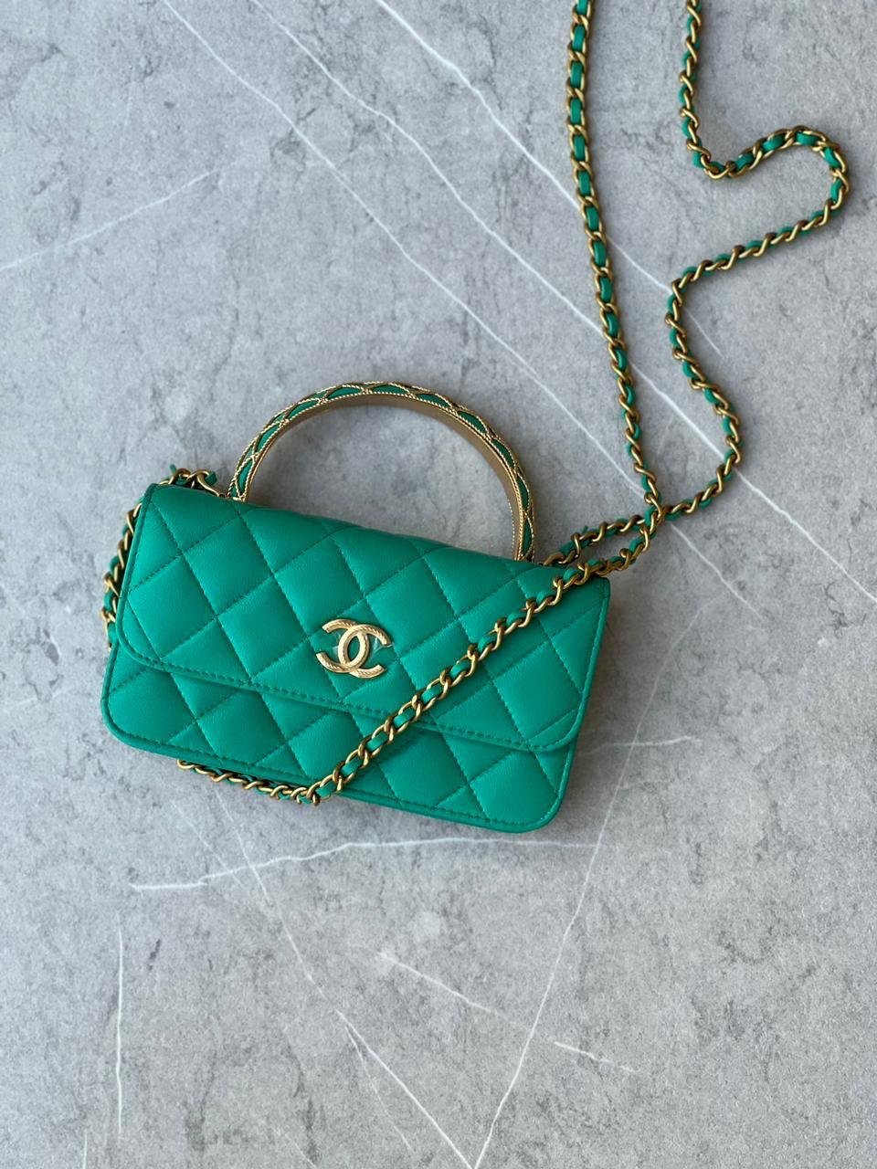 CHANEL CROSS WALLET ON CHAIN