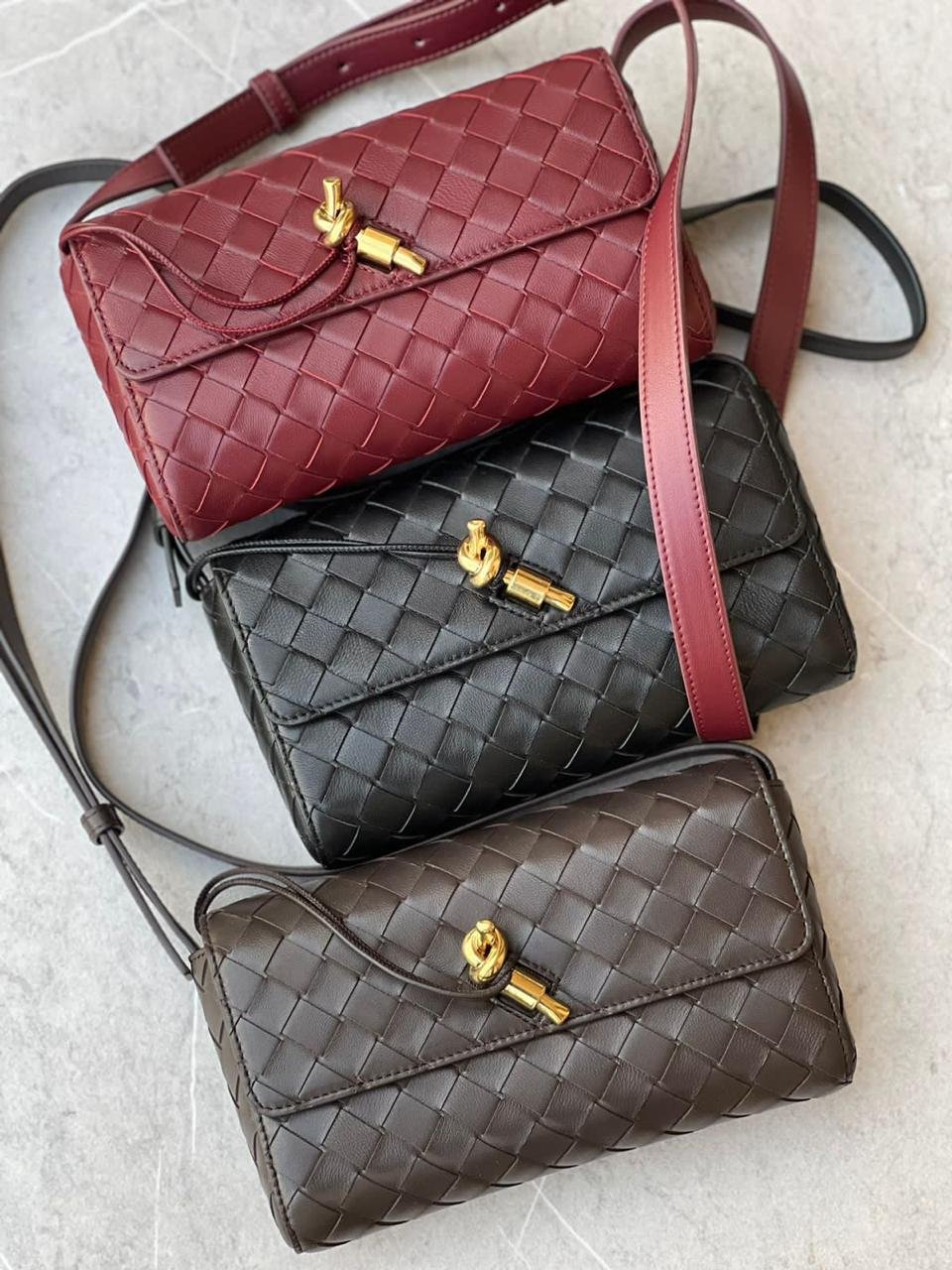 BOTTEGA VENETA MINI ANDIAMO CROSS-BODY BAG