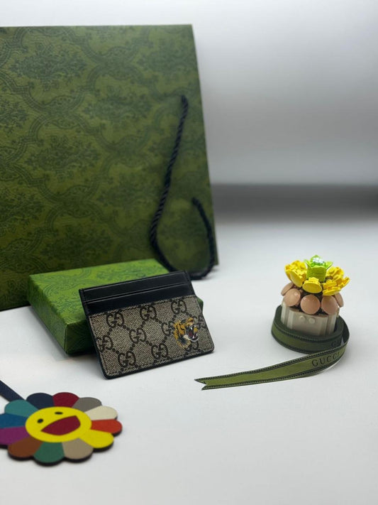 GUCCI CARD HOLDER