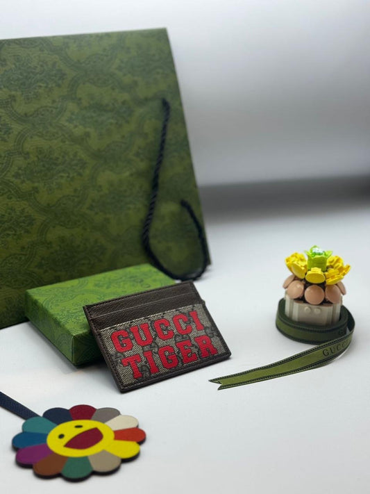 GUCCI CARD HOLDER