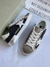 GOLDEN GOOSE