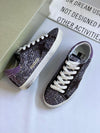 GOLDEN GOOSE
