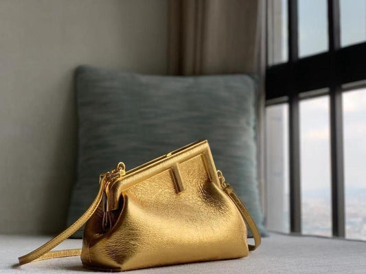 FENDI BAG 26 CM