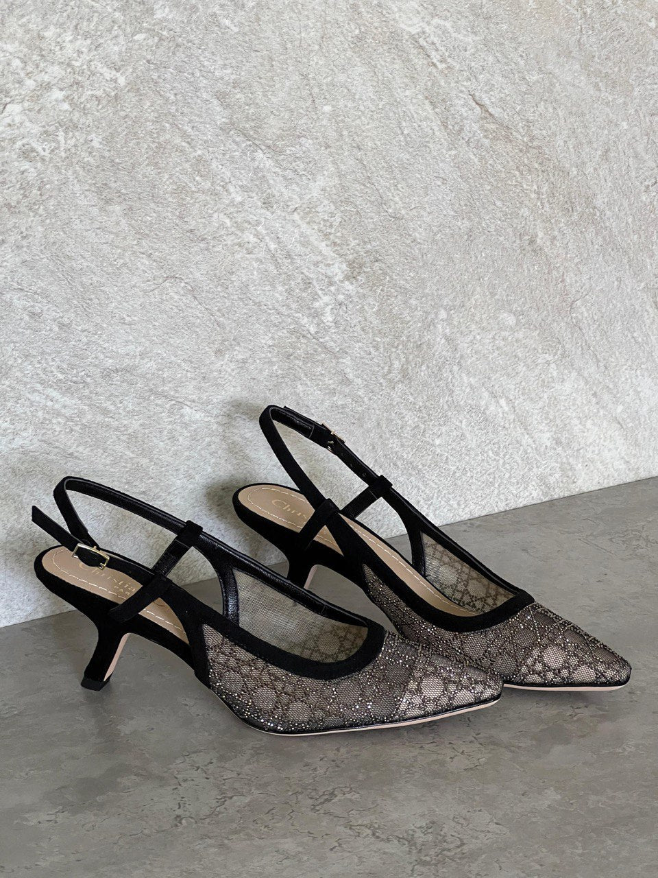 DIOR