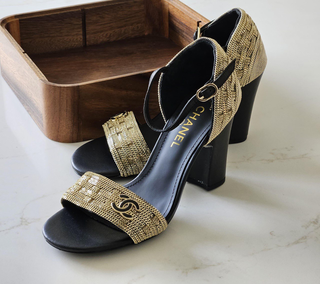 CHANEL