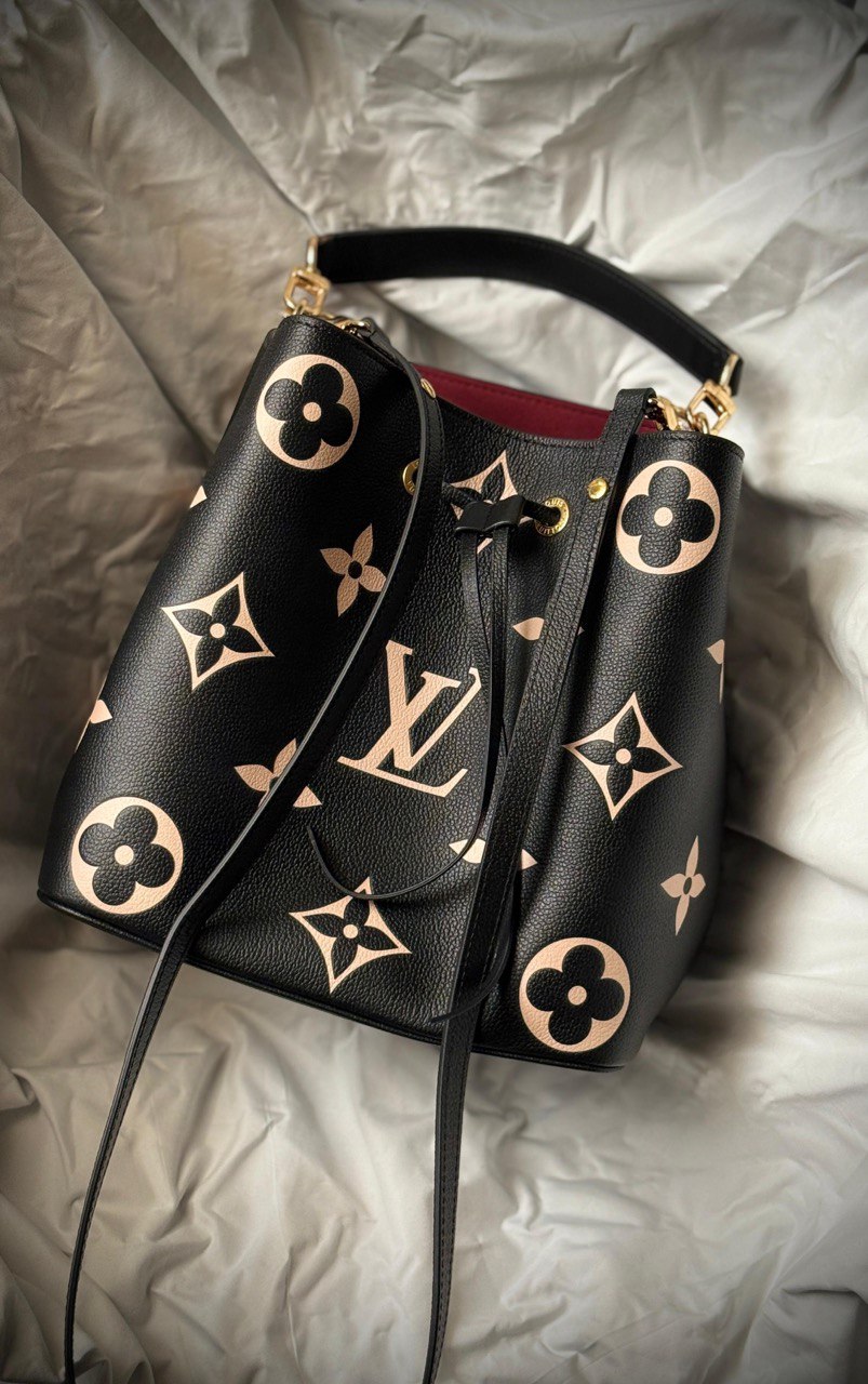 LV BAG