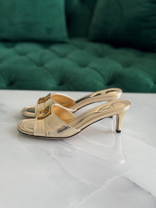 AQUAZZURA