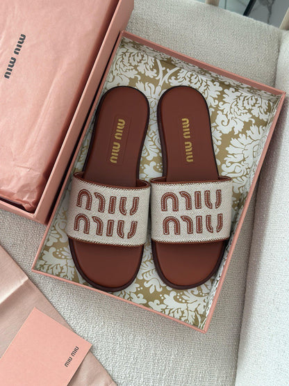MIU MIU