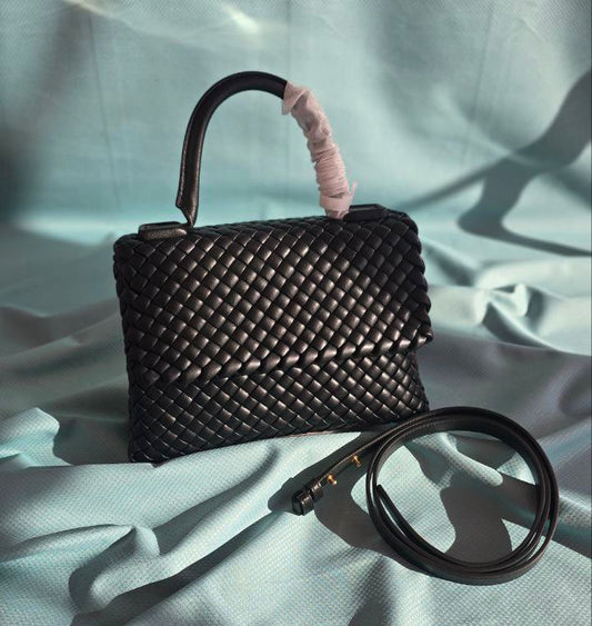 BOTTEGA.VENETA