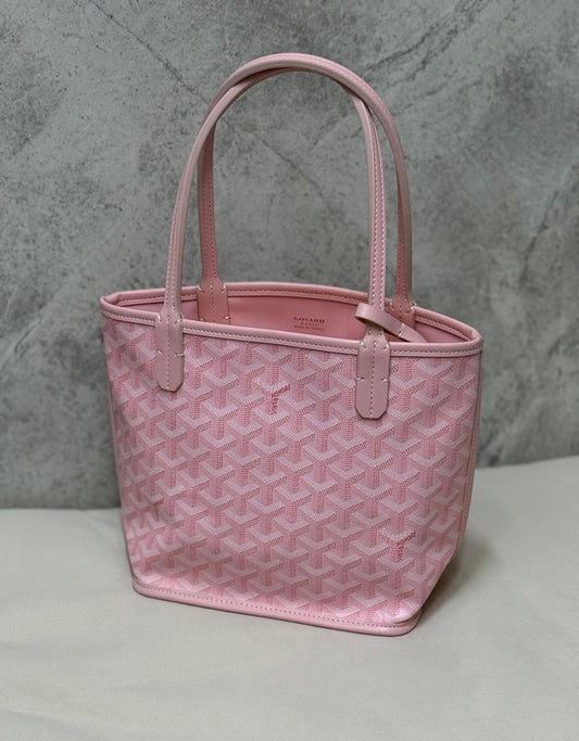 GOYARD