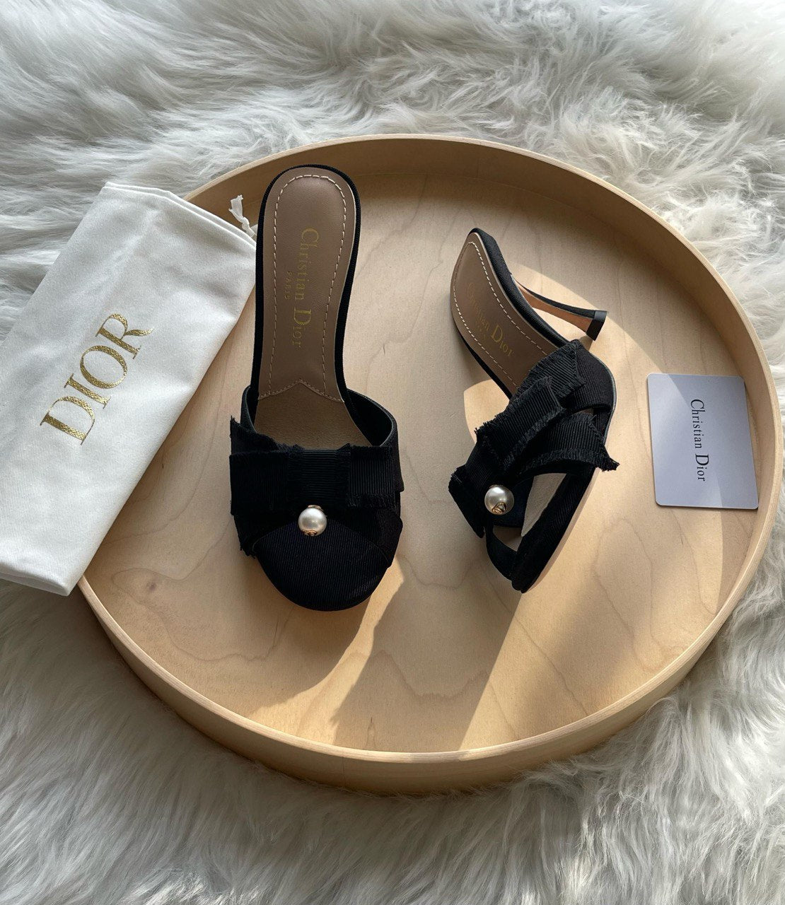 DIOR