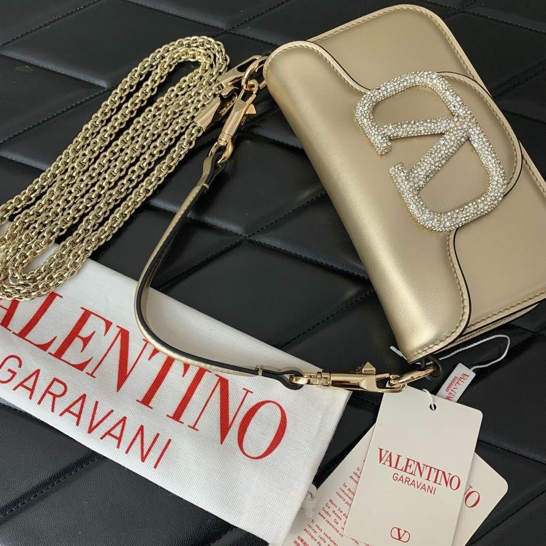 VALANTINO