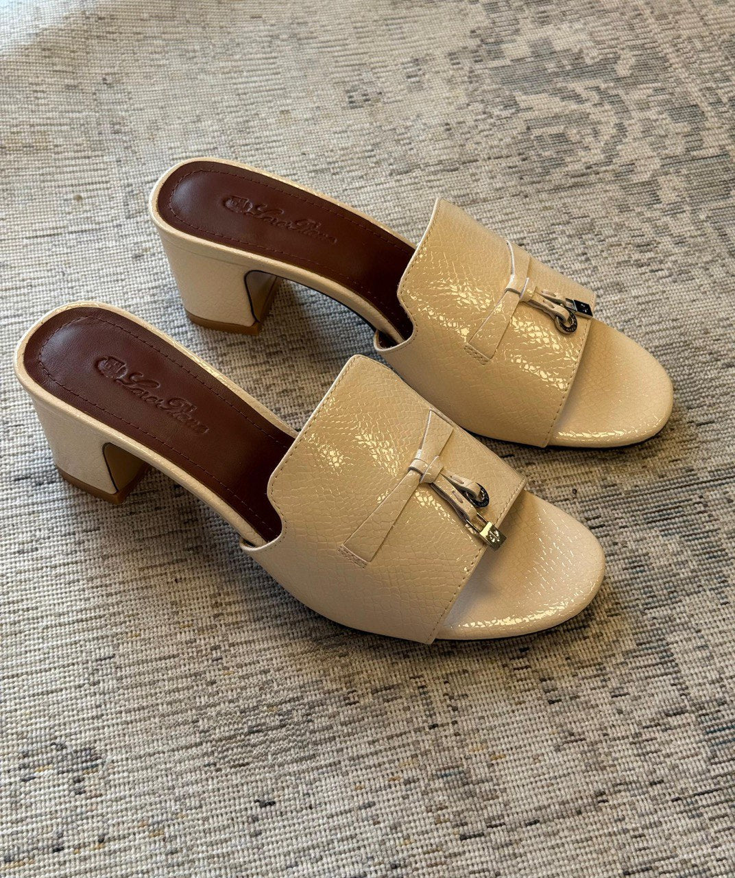 LORO PIANA