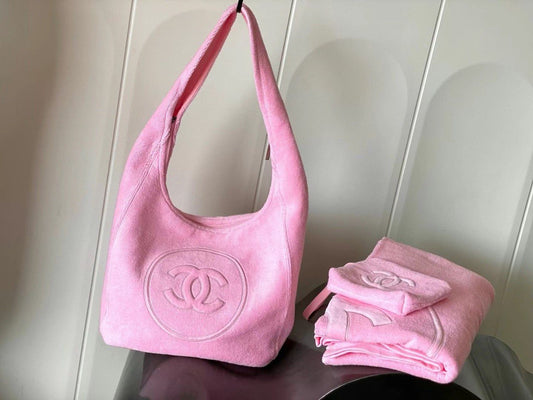 CHANEL BAG+ WITH TOWEL