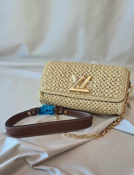 LV
