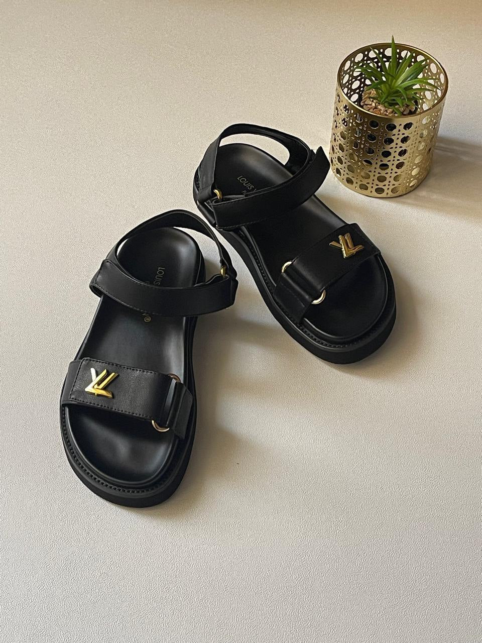 LV